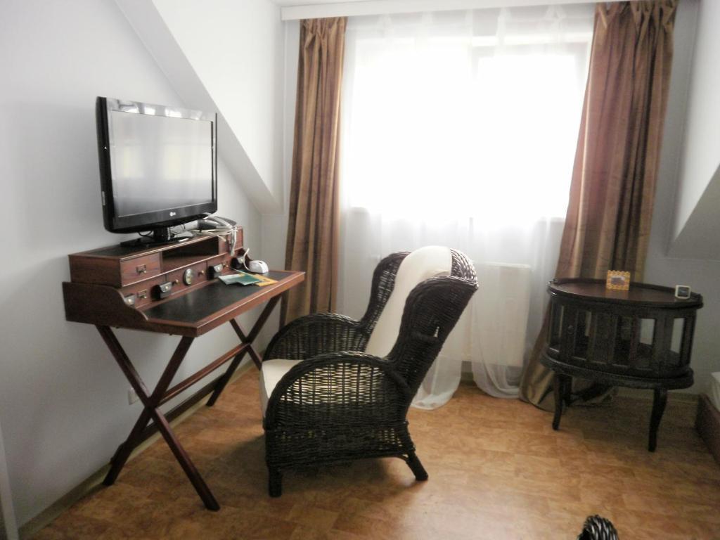 Stadtvilla Auerhahn Vöcklabruck Zimmer foto